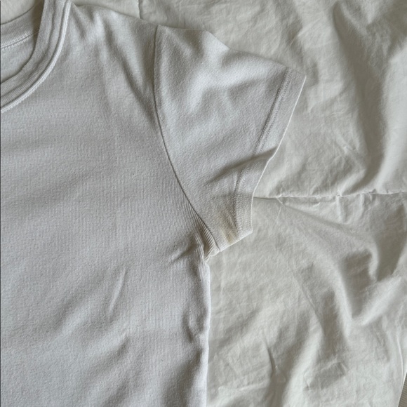 Brandy Melville White Hailie Top - Picture 8 of 8